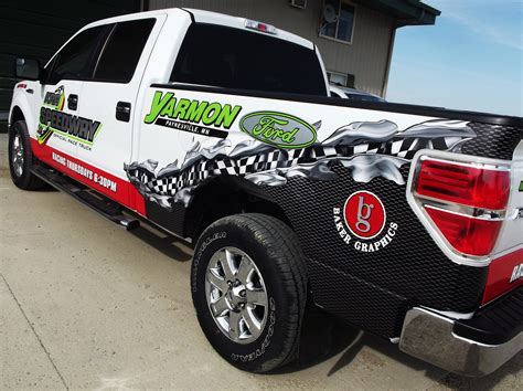 VEHICLE WRAPS & GRAPHICS 